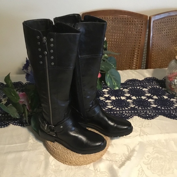 2X HP🌹 GBG Guess Black Heeled Motto Boots with silver adorment and Side zippers - Picture 5 of 9